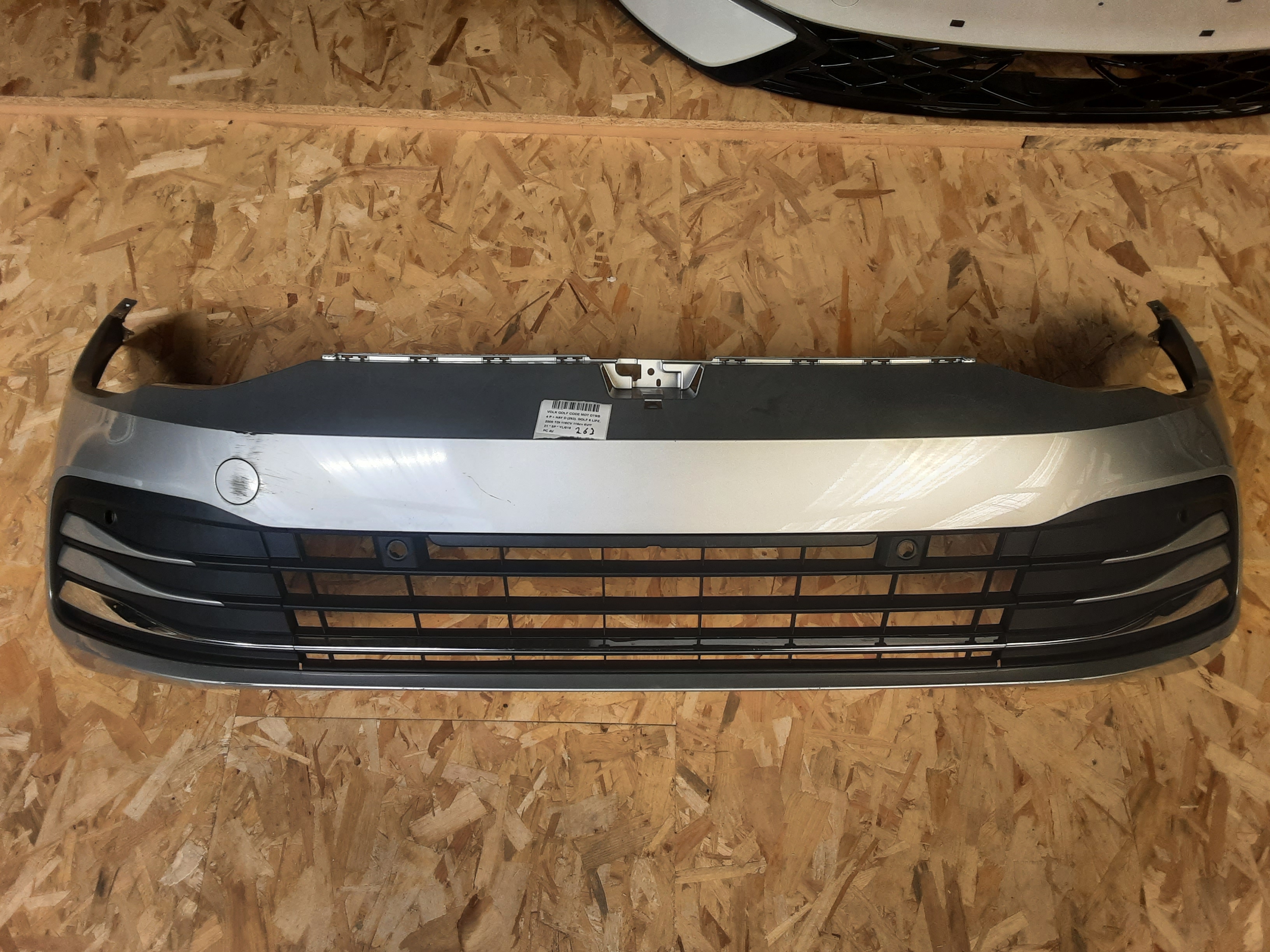 VOORBUMPER Vw GOLF VIII 2/20+