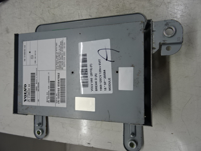 MODULE Volvo V60 10/10-08/18