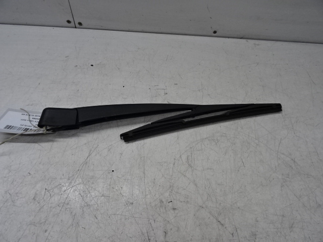 RUITENWISSERARM ACHTER Volvo V60 10/10-08/18