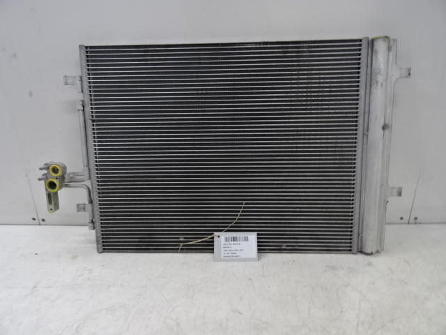 AIRCO COMPRESSOR Volvo V60 10/10-08/18