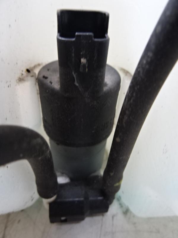 SCHEIBENSPRÜHERPUMPE VORNE Dacia DUSTER 4/10 - 18