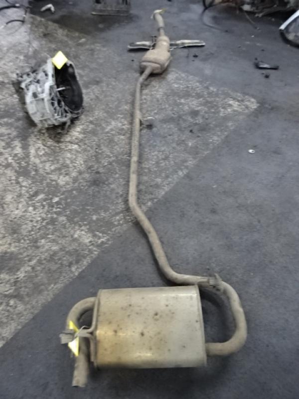 UITLAAT COMPLEET Dacia DUSTER 4/10 - 18