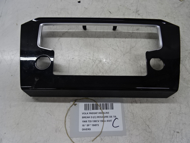 DIVERS Vw PASSAT 11/14 - 19