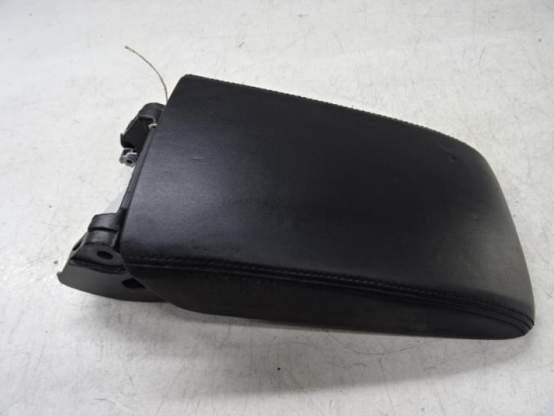 ACCOUDOIR CENTRAL Vw PASSAT 11/14 - 19