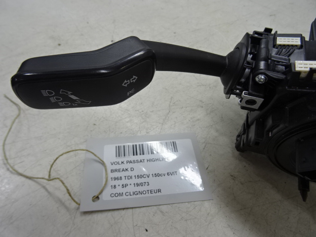 KNIPPERLICHTSCHAKELAAR Vw PASSAT 11/14 - 19