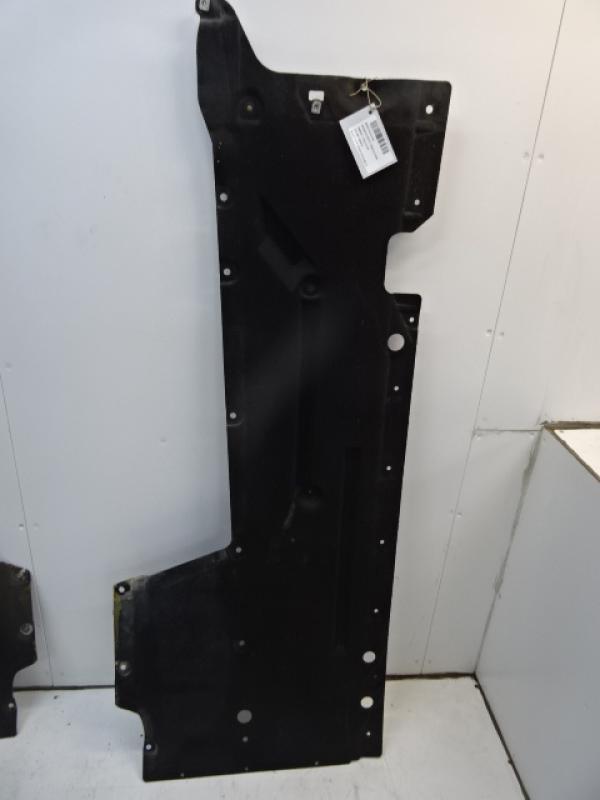 PLASTIEKE BESCHERMPLAAT ONDER AUTO LINKS Bmw 3 F30 BERLINE 12 - 19