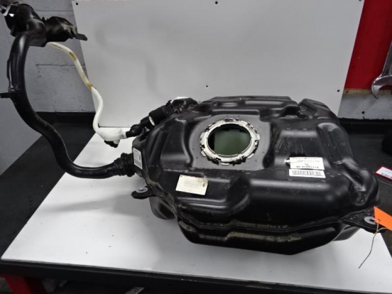 BRANDSTOFTANK BENZINE Audi A3 3,5D 9/12 - 16