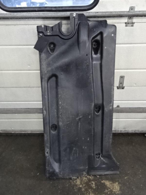 PROTEGE-CARTER GAUCHE Audi A3 3,5D 9/12 - 16