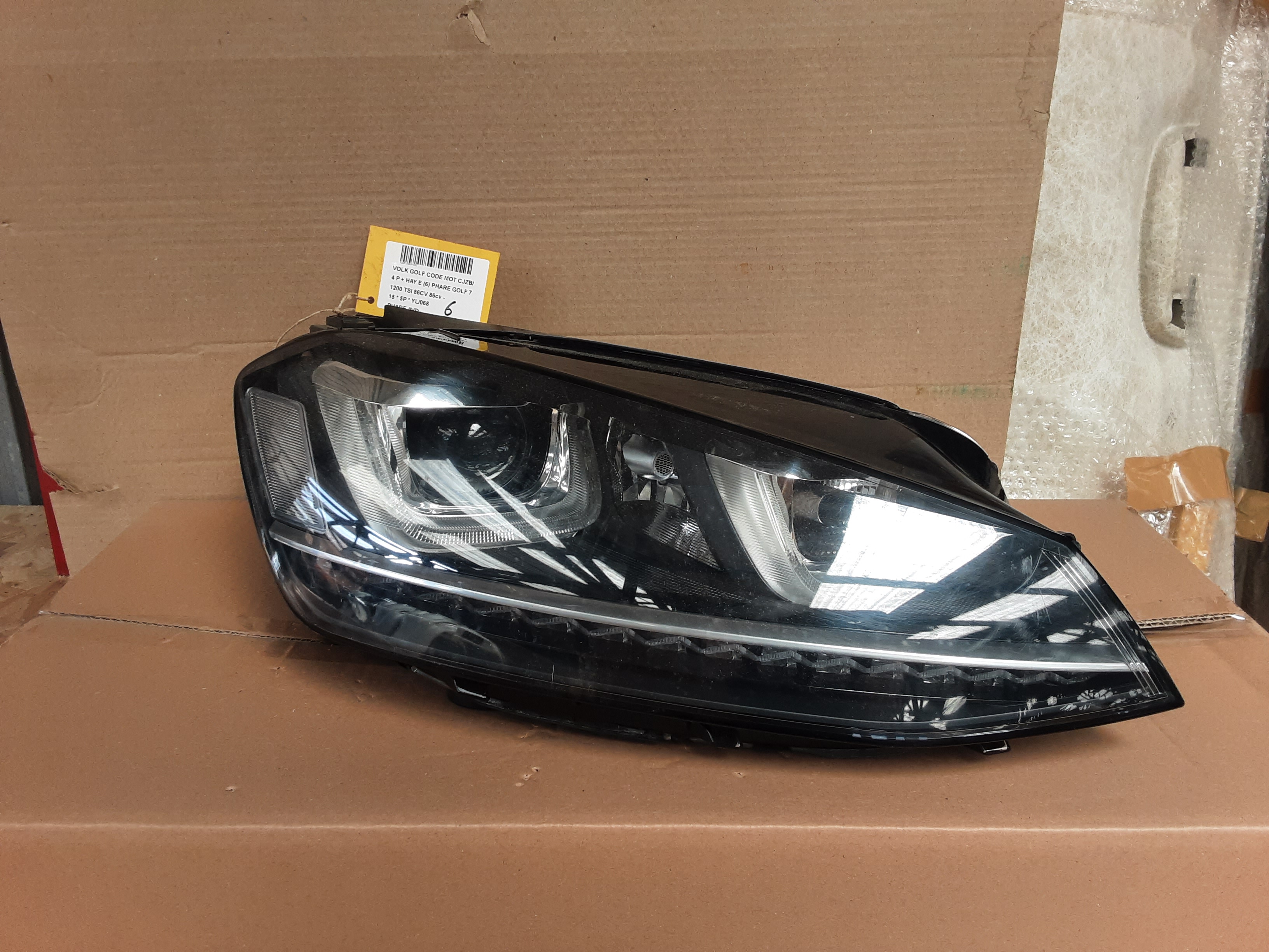 KOPLICHT VOOR RECHTS Vw GOLF VII 11/12 - 17