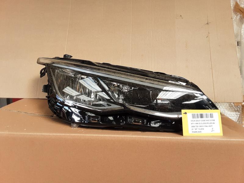 KOPLICHT VOOR RECHTS Vw GOLF VIII 2/20+