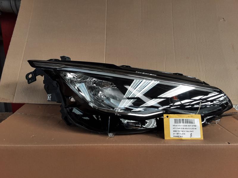 KOPLICHT VOOR RECHTS Vw GOLF VIII 2/20+