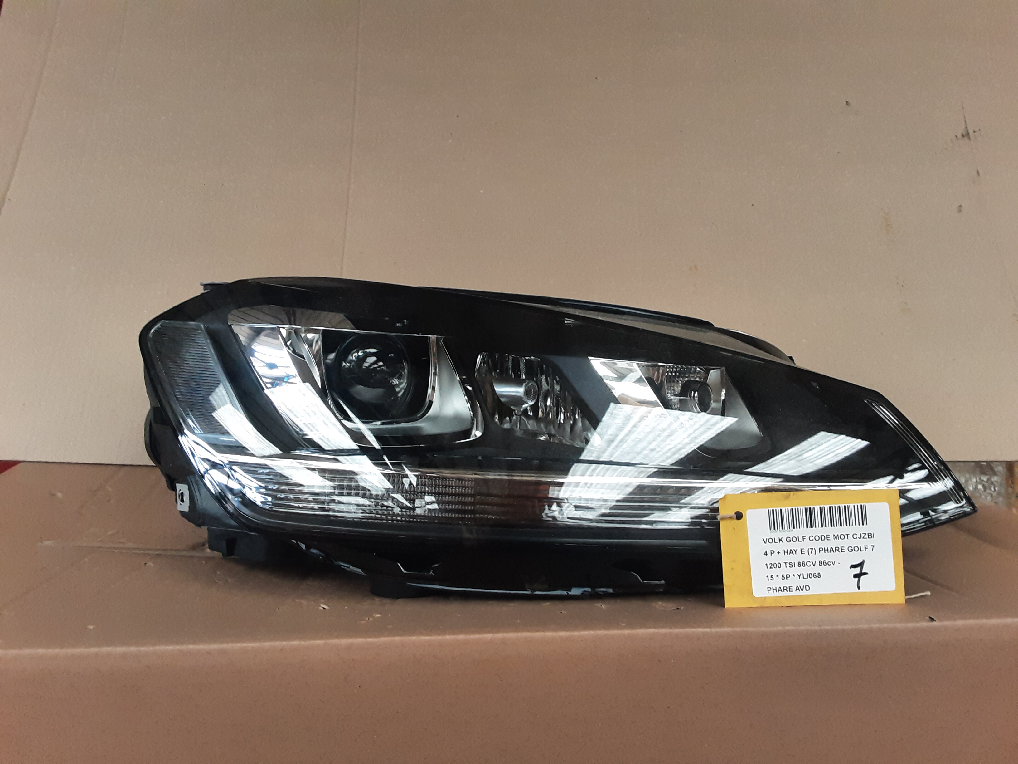 KOPLICHT VOOR RECHTS Vw GOLF VII 11/12 - 17