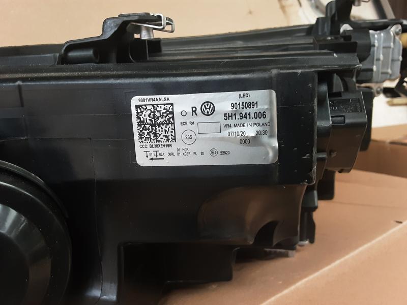 SCHEINWERFER RECHTS Vw GOLF VIII 2/20+