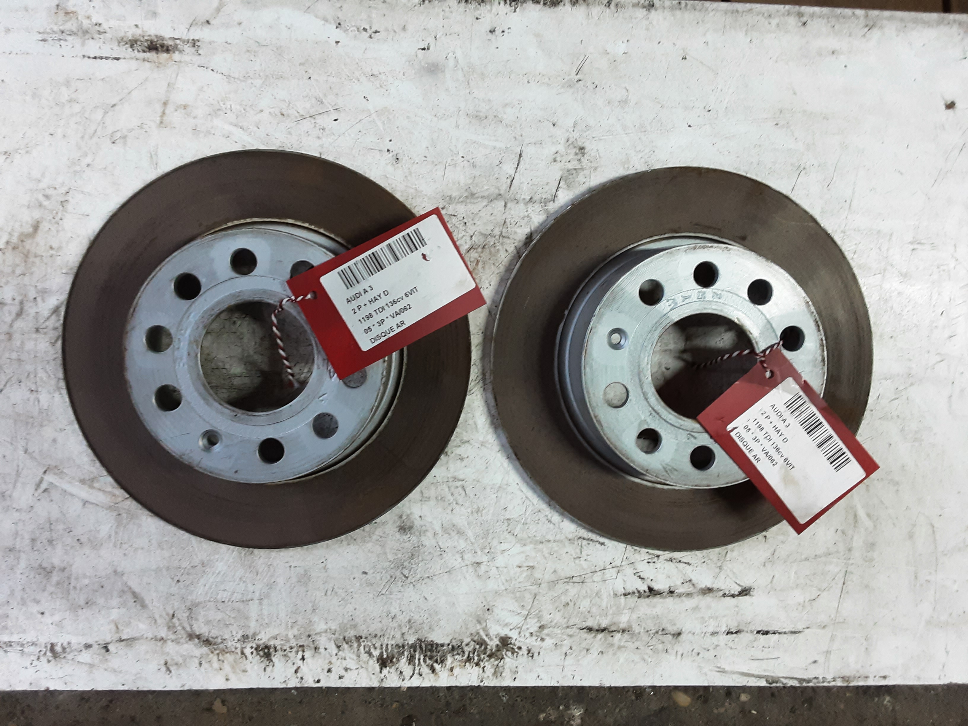 DISQUE ARRIERE Audi A3 7/03 - 7/08