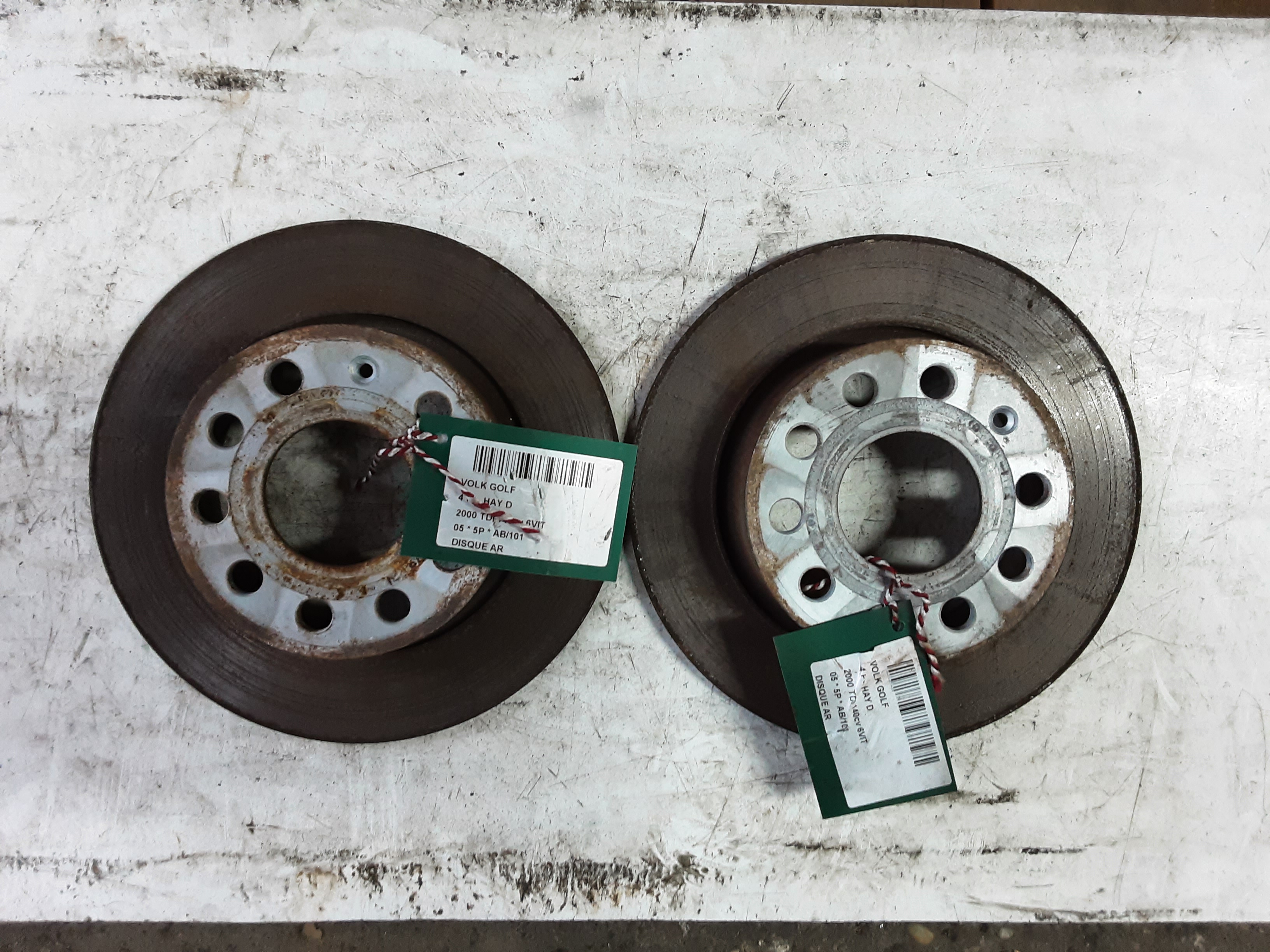 REMSCHIJF ACHTER Vw GOLF V 11/03 - 08