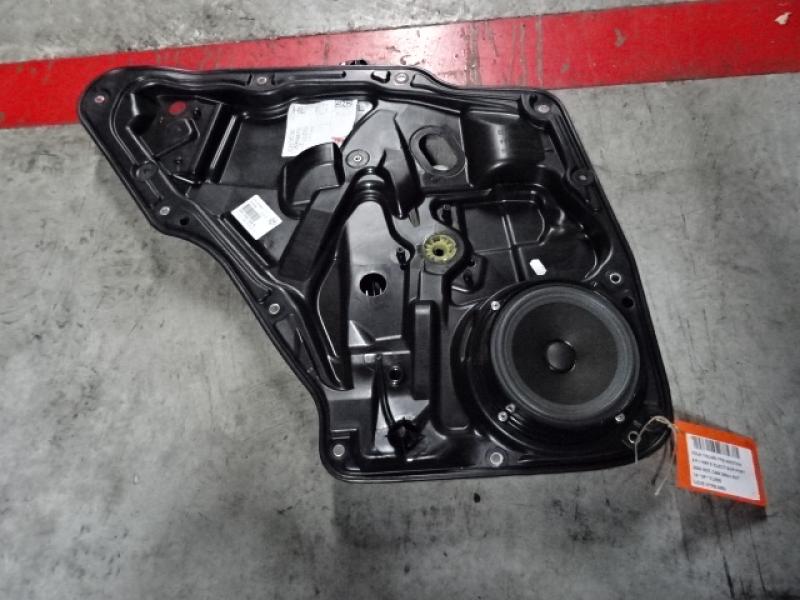 LEVE-VITRE DE PORTE ARRIERE GAUCHE Vw TIGUAN (2) 07/11 - 16
