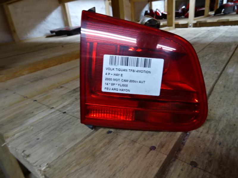 LICHT ACHTERKLEP LINKS Vw TIGUAN (2) 07/11 - 16
