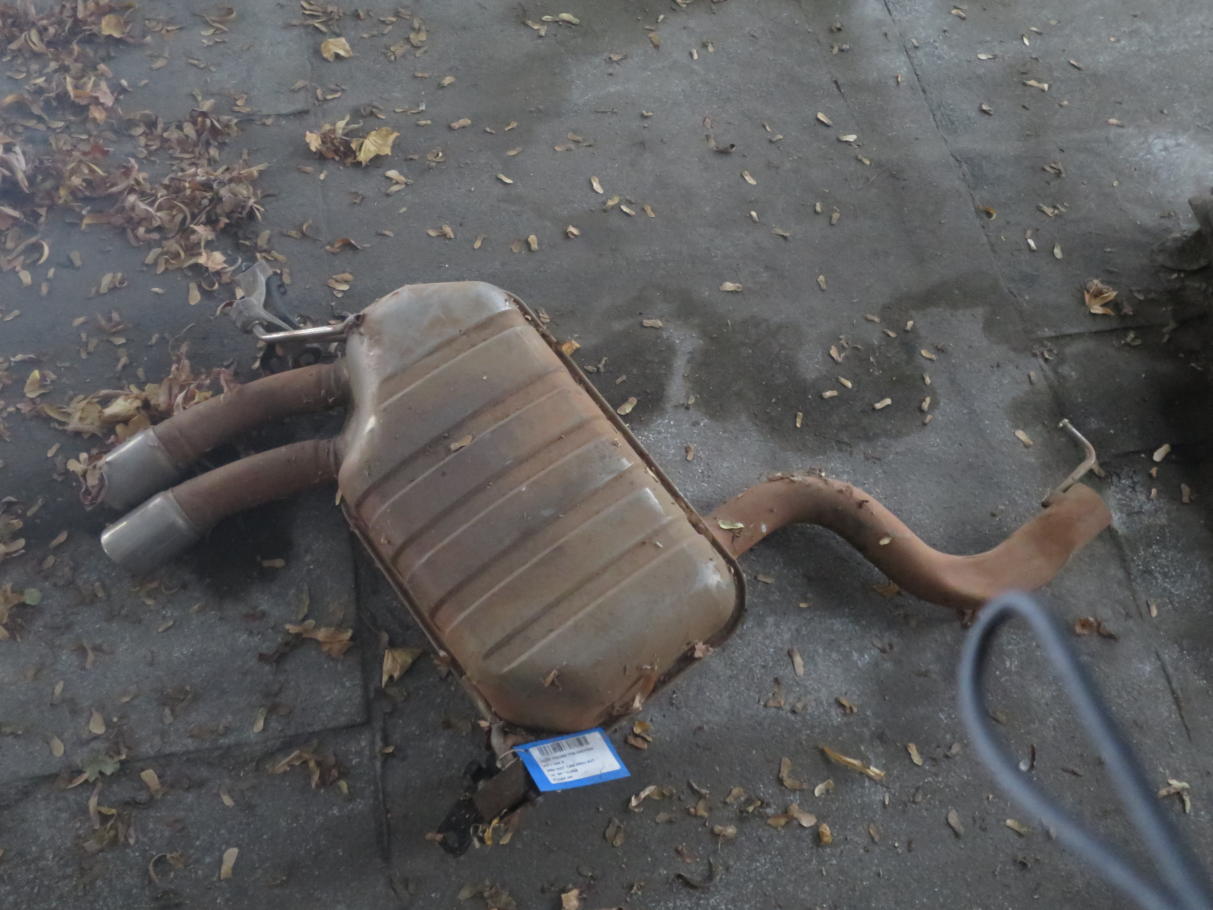 AUSPUFF ENDTOPF Vw TIGUAN (2) 07/11 - 16