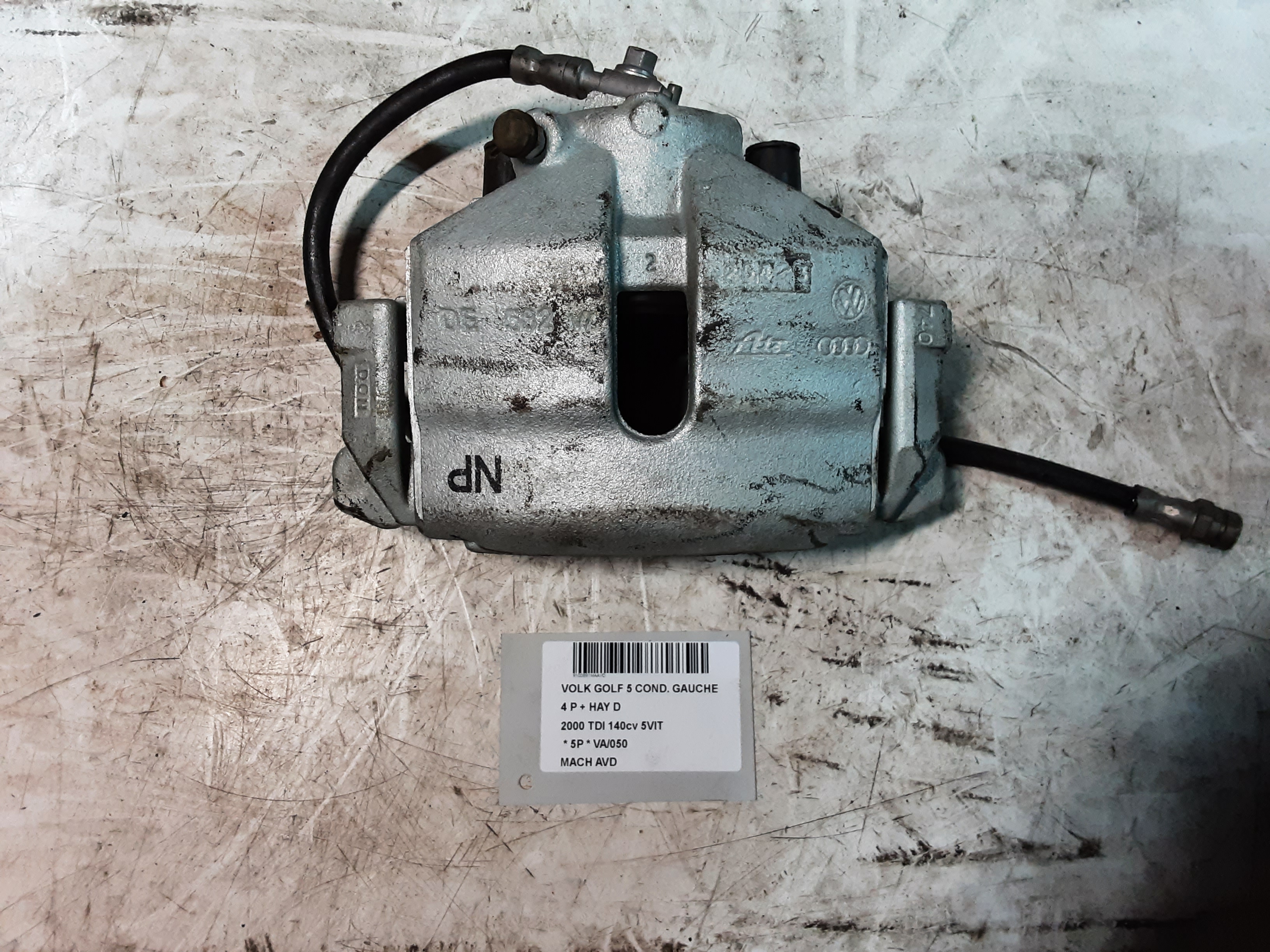 MACHOIRE AVANT DROITE Vw Golf