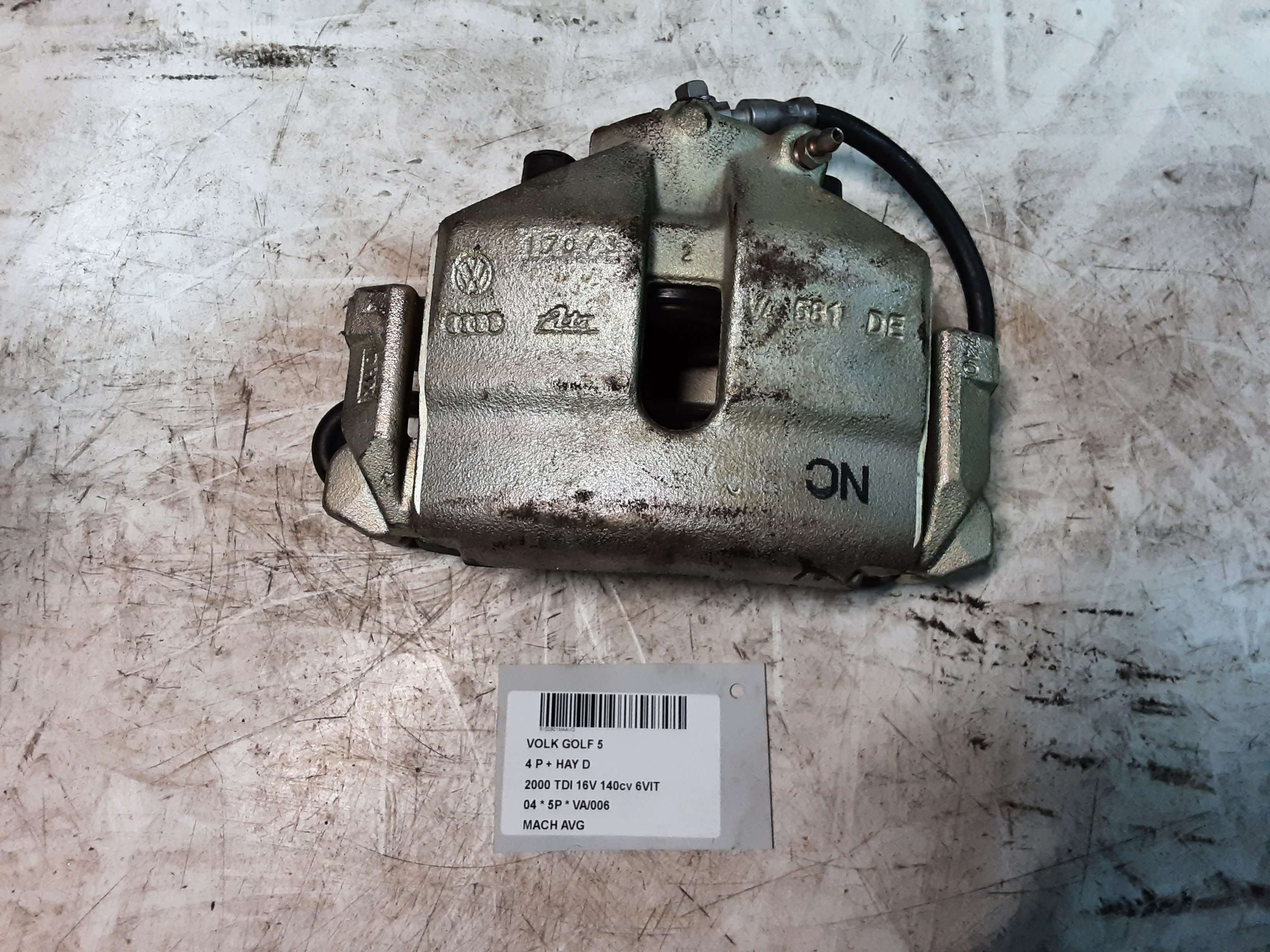 REMKLAUW VOOR LINKS Vw GOLF V 11/03 - 08