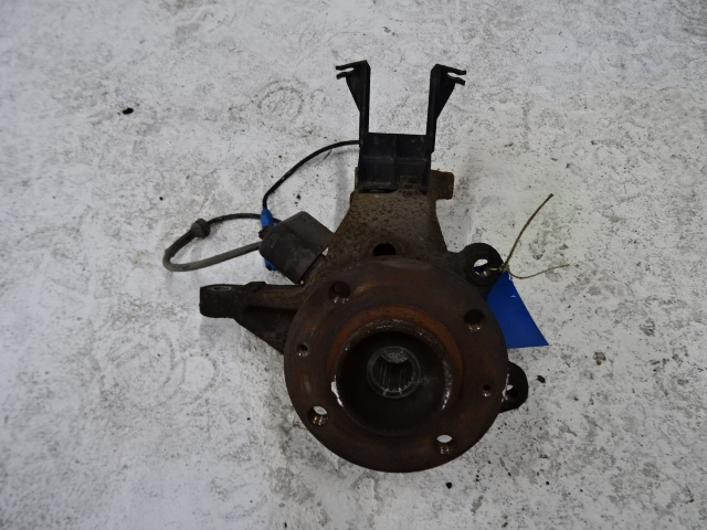 WIELNAAF VOOR RECHTS Peugeot 206+ 09+