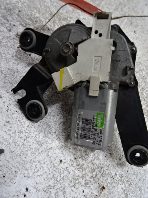MOTEUR D&#039;ESSUIE-GLACE ARRIERE Peugeot 206+ 09+