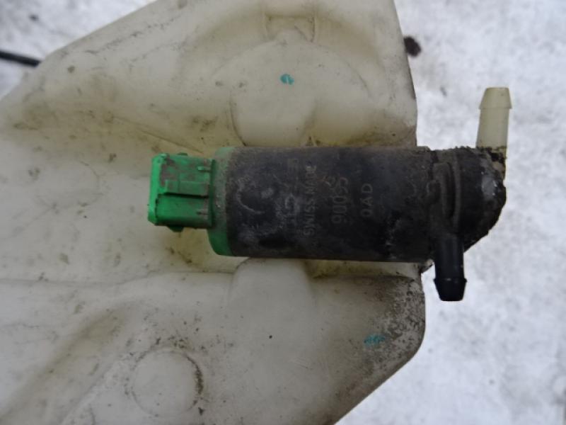 SCHEIBENSPRÜHERPUMPE VORNE Peugeot 206+ 09+