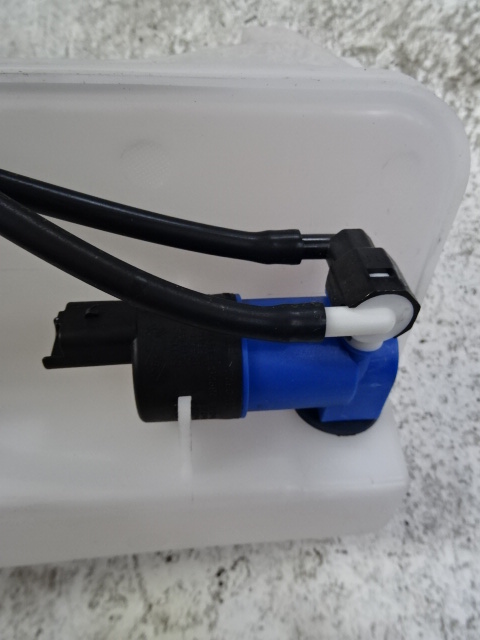 MOTOR RUITENWASSERS VOOR Renault CLIO IV 11/12 - 7/16
