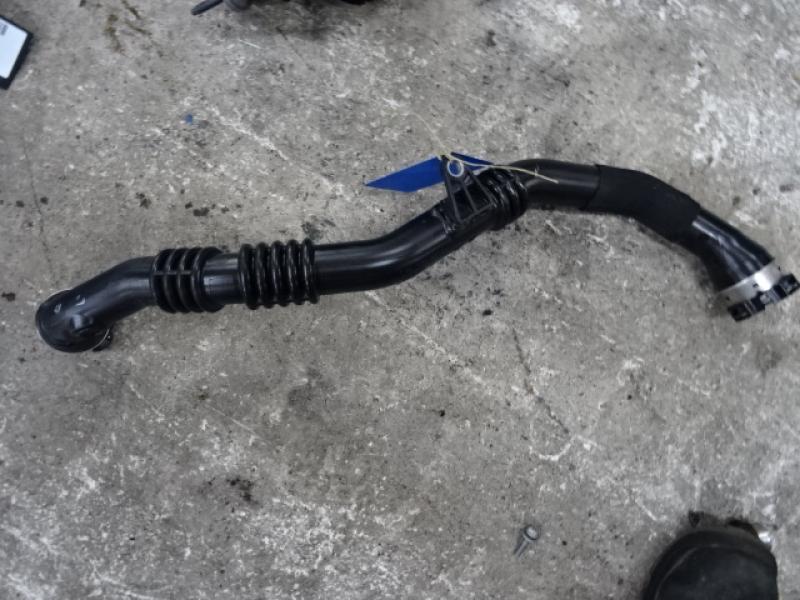 INTERCOOLER SCHLAUCH Renault CLIO IV 11/12 - 7/16