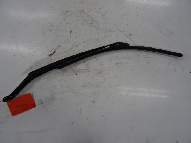 RUITENWISSERARM LINKS VOOR Bmw 3 E46 4D 02 - 05