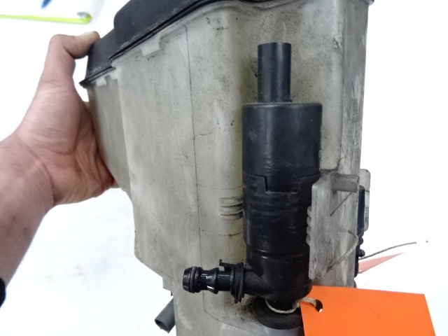 MOTOR RUITENWASSERS VOOR Bmw 3 E46 4D 02 - 05