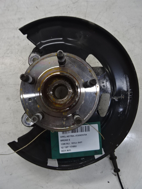 WIELNAAF VOOR LINKS Opel ASTRA J 10 - 15 5P/D