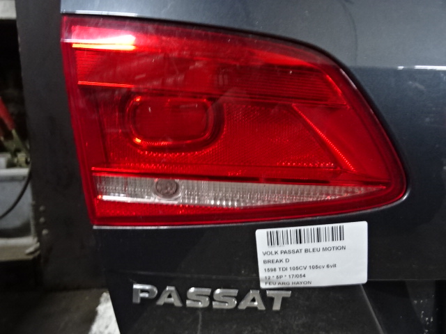 LICHT ACHTERKLEP LINKS Vw PASSAT 11/10 - 14