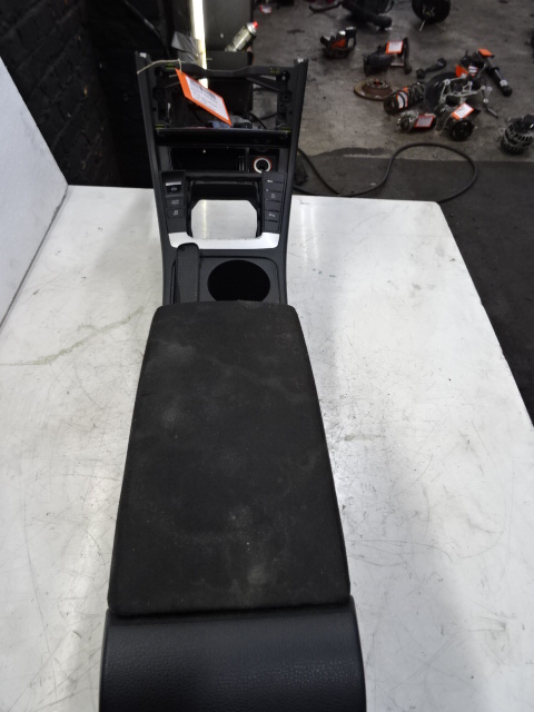 MIDDENCONSOLE Vw PASSAT 11/10 - 14