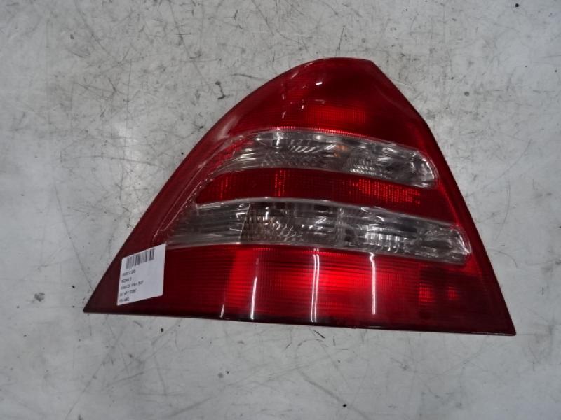 RÜCKLICHT LINKS Mercedes-Benz C W203 00 - 07