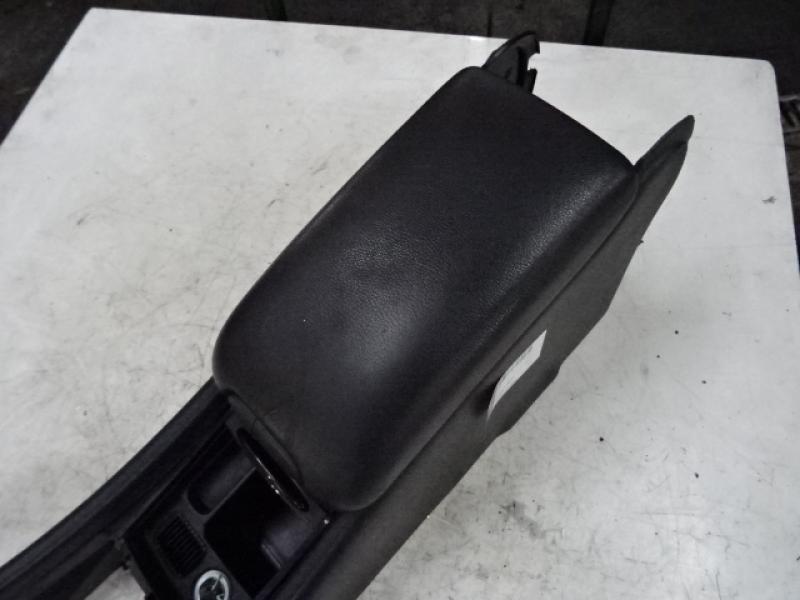 ARMLEHNE Mercedes-Benz C W203 00 - 07