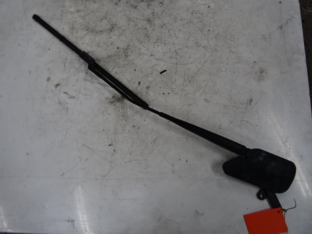 RUITENWISSERARM RECHTS VOOR Bmw 2 F45/6 TOURER 9/14+