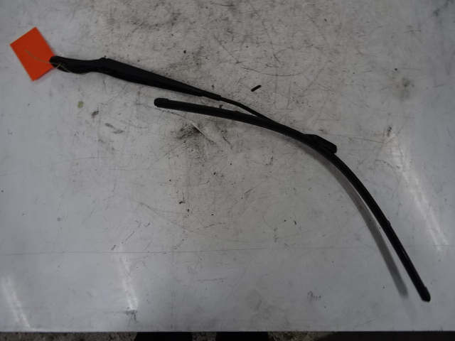 RUITENWISSERARM LINKS VOOR Bmw 2 F45/6 TOURER 9/14+