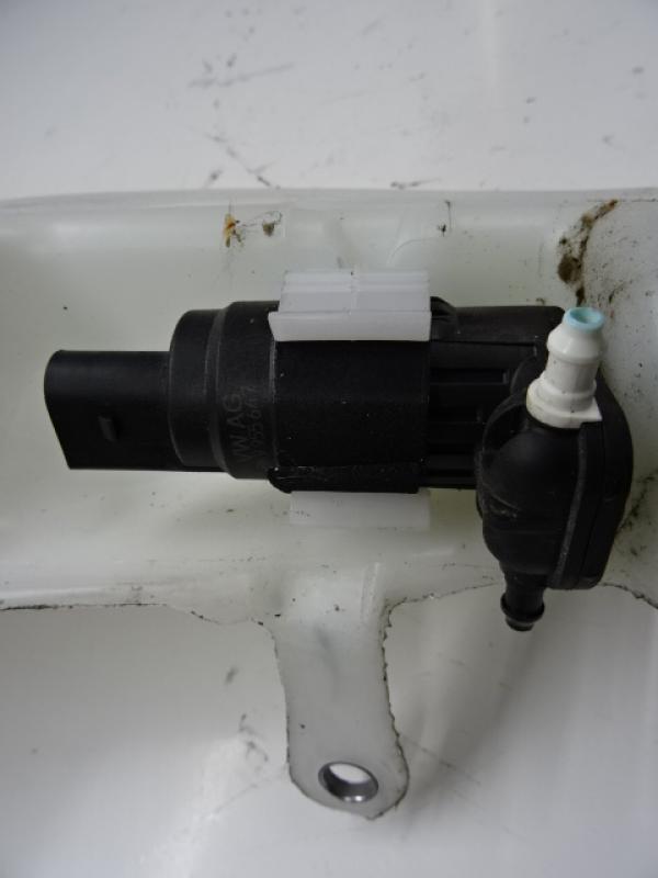 MOTEUR DE LAVE-GLACE AVANT Audi A4 11/11 - 15