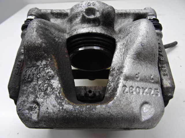 REMKLAUW VOOR LINKS Mercedes-Benz A W176 9/2015-2018