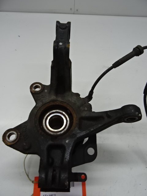 WIELNAAF VOOR RECHTS Renault CLIO IV 11/12 - 7/16