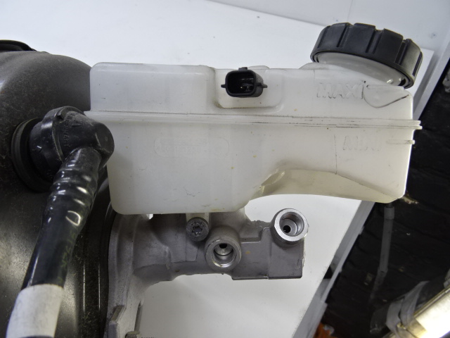 HOOFDREMCILINDER Renault CLIO IV 11/12 - 7/16