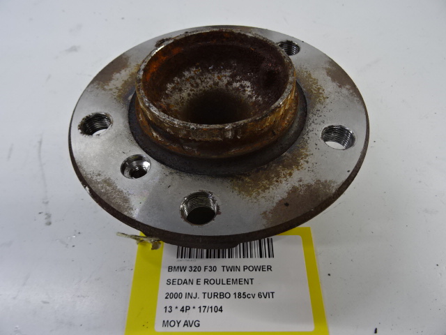 WIELNAAF VOOR LINKS Bmw 3 F30 BERLINE 12 - 19