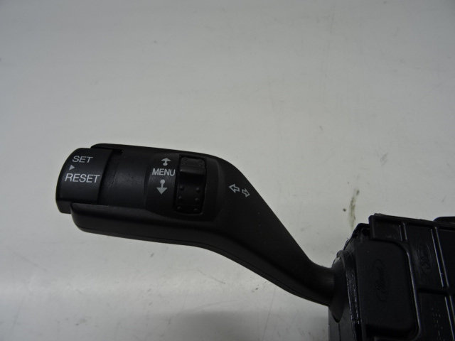 KNIPPERLICHTSCHAKELAAR Ford FOCUS (3) 08 - 02/11