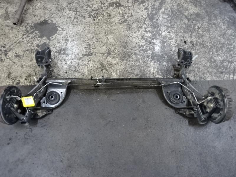 ACHTERAS Dacia LOGAN MCV 2/13 - 16