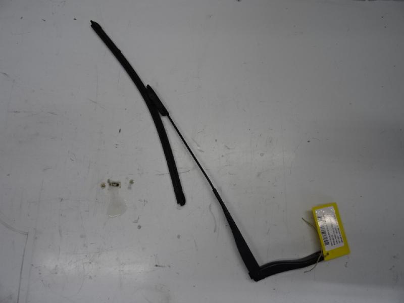 RUITENWISSERARM RECHTS VOOR Dacia LOGAN MCV 2/13 - 16