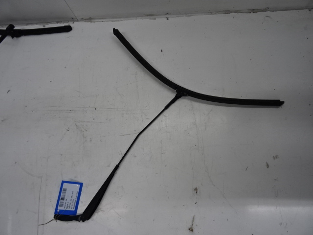 BRAS D&#039;ESSUIE-GLACE AVANT GAUCHE Peugeot 207 2/06 &gt; 15