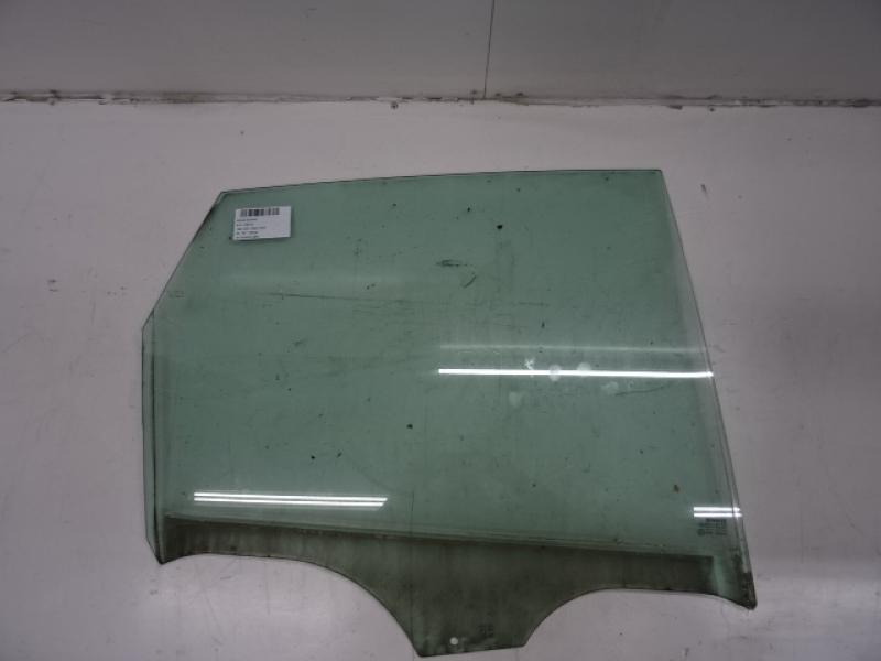 VITRE DE PORTE ARRIERE DROITE Renault SCENIC 7/03 - 4/09