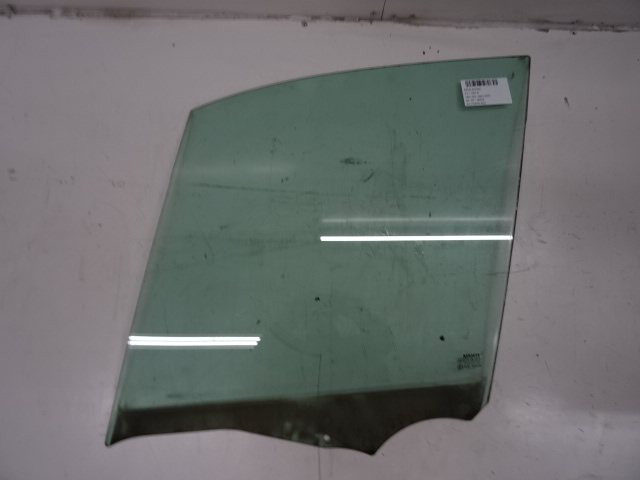 VITRE DE PORTE AVANT GAUCHE Renault SCENIC 7/03 - 4/09