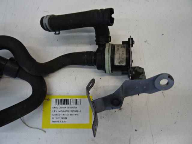 WATERPOMP Opel CORSA D 01/11 - 15